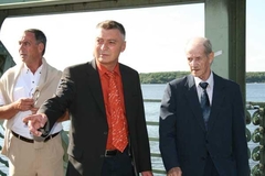 Eberhard Fätkenheuer, Hannes Sieberer und Gerhard Tietz auf Glienicker Brücke